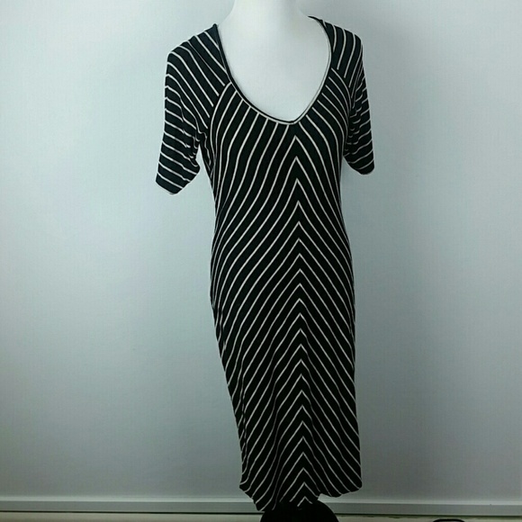 JESSICA SIMPSON l Striped Slim Knit Dress E1 - Picture 1 of 7